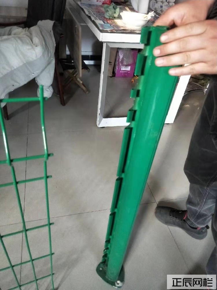 圍欄網安裝圖 圍欄網安裝圖