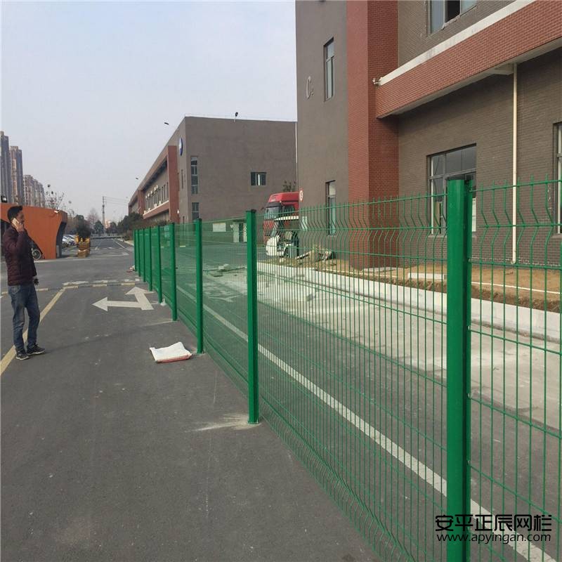 鐵絲網護欄網 鐵絲網護欄網