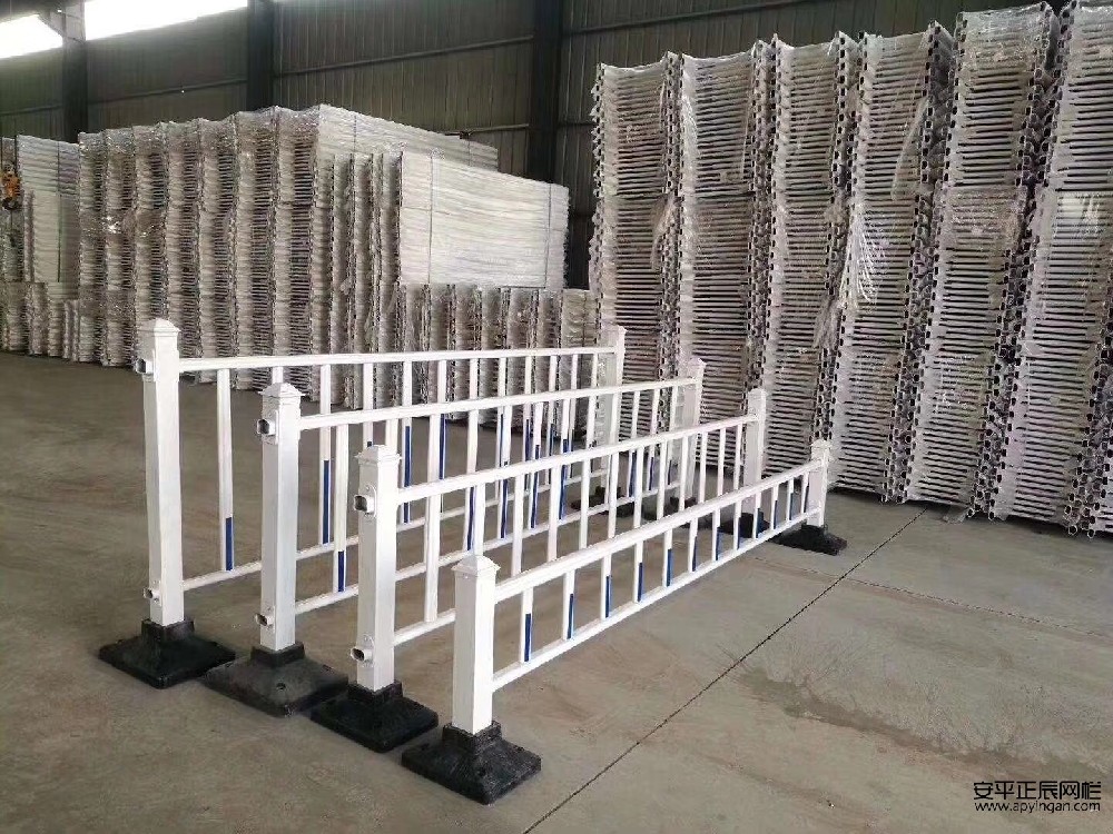 道路護欄廠家市政道路護欄 道路護欄廠家市政道路護欄