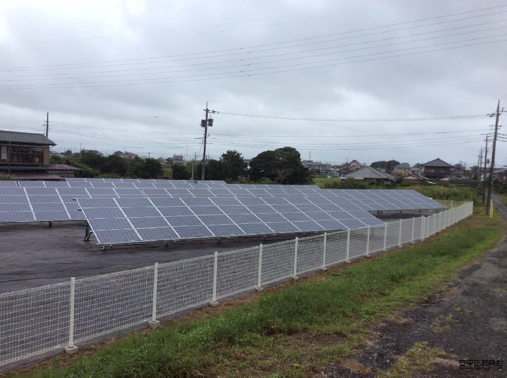 光伏廠區(qū)圍欄