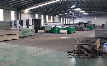 護欄網廠家聯系方式電話