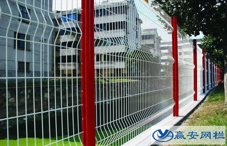 三角折彎護欄網(wǎng)