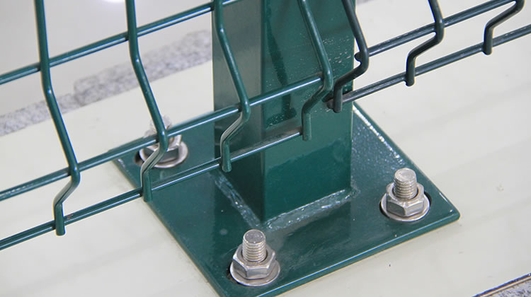 三角折彎護欄網(wǎng)