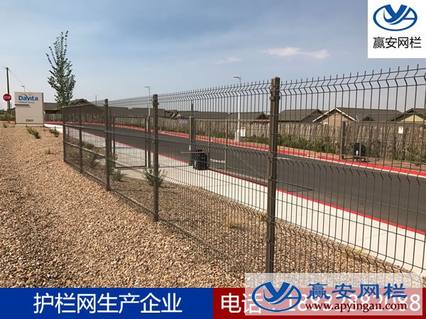 護(hù)欄網(wǎng)圖片