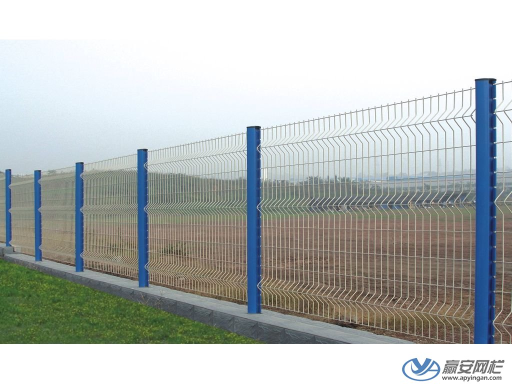 三角折彎式廠區(qū)圍欄網(wǎng) 廠區(qū)圍欄網(wǎng)
