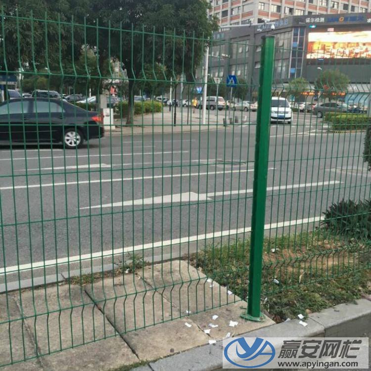 鐵絲網圍墻護欄 圍墻護欄