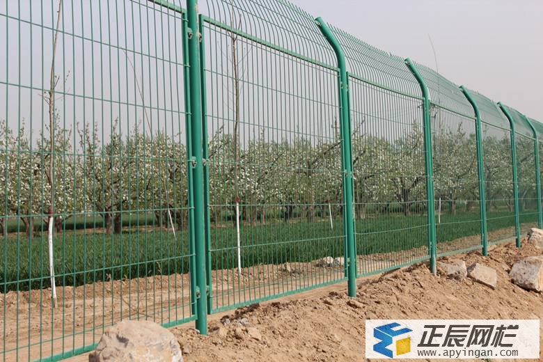 框架護(hù)欄網(wǎng)