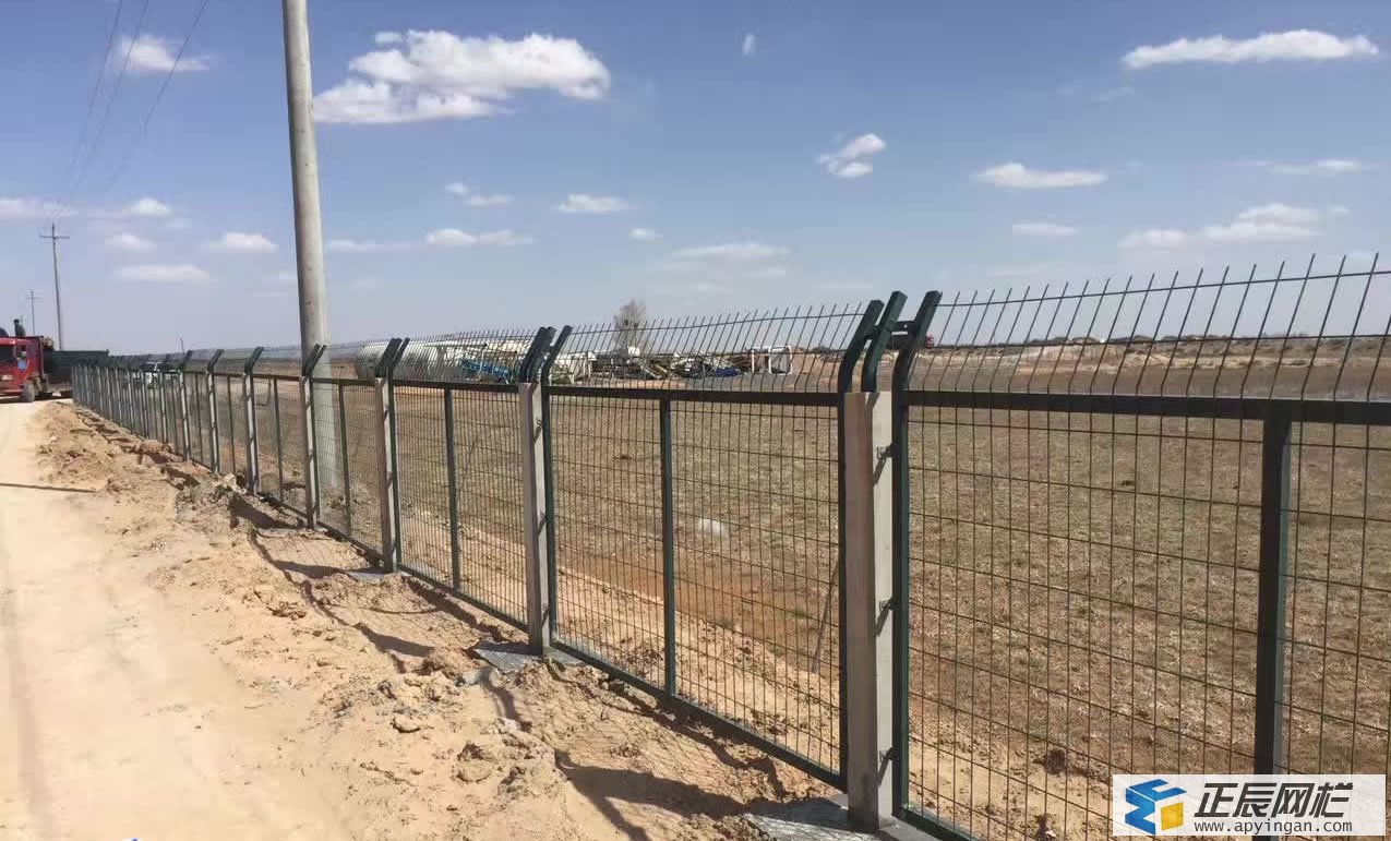 鐵路線路防護柵欄