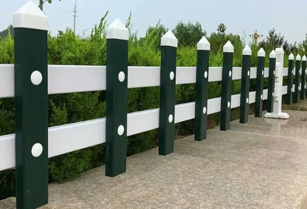 草坪護欄