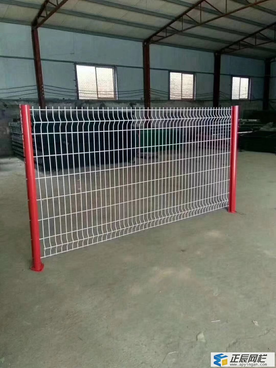 桃型柱護欄網圖片