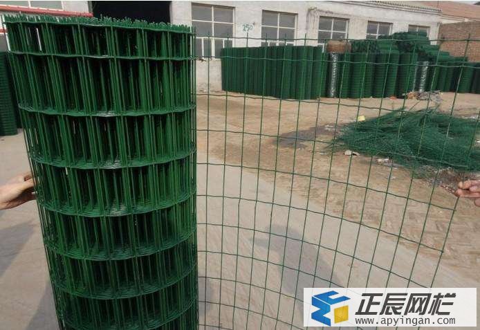 鐵絲網圍欄