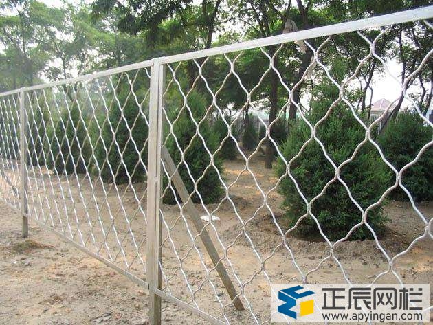 護欄網(wǎng)圖片