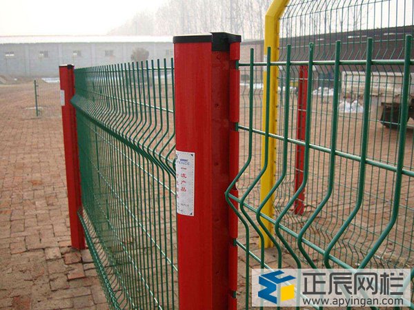 雙邊絲護欄網