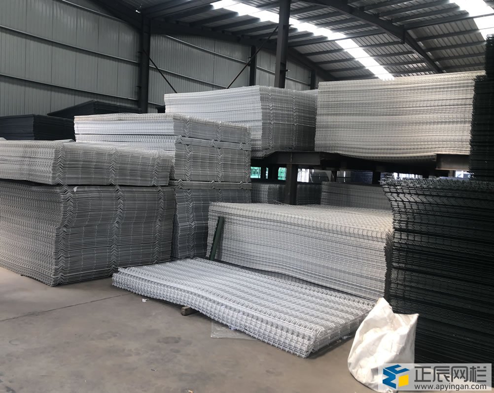 桃型柱護欄網生產廠家