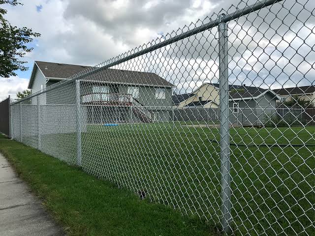 別墅圍墻護(hù)欄