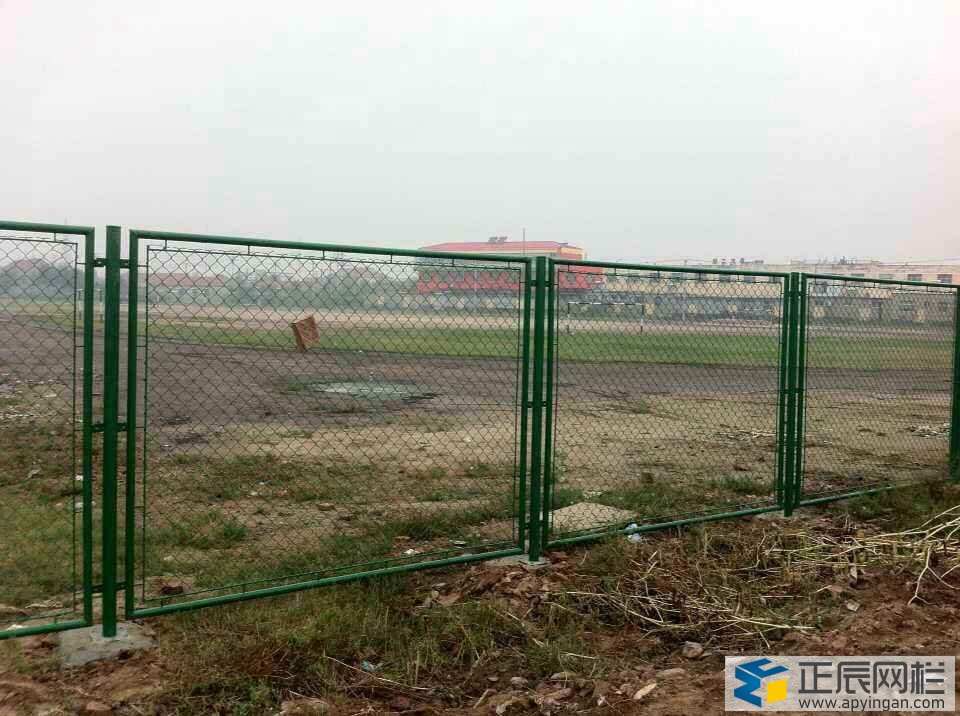 球場圍網(wǎng)圍欄