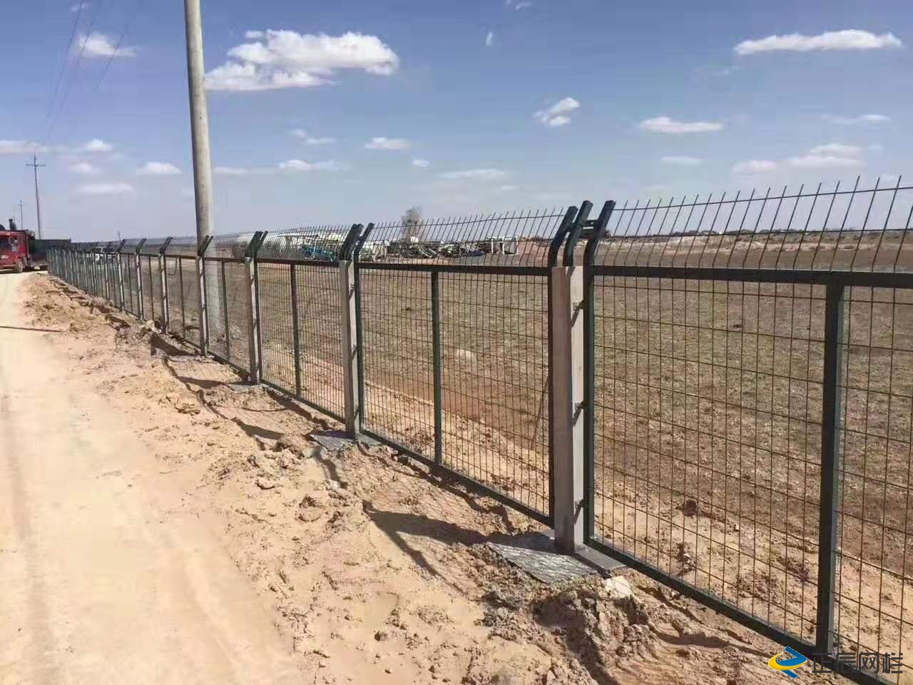 高鐵護(hù)欄網(wǎng)廠家